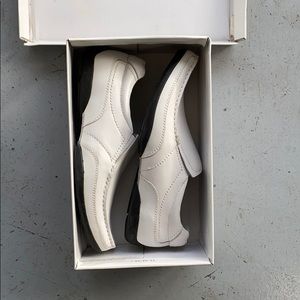 Steve Madden Men’s White Leather Louka Loafers